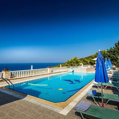 Dom wakacyjny Me Away - Argo's Summer Poolside Retreats