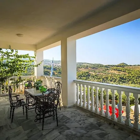 Holiday home Me Away - Argo's Summer Poolside Retreats *