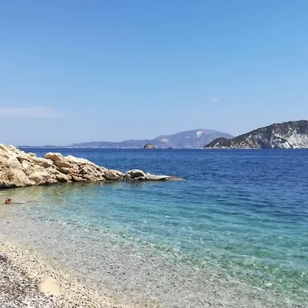 Holiday home Me Away - Argo's Summer Poolside Retreats Keri